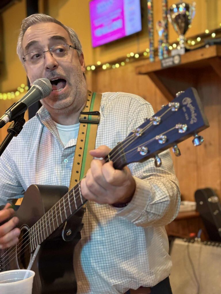 solo guitar at the pub 2